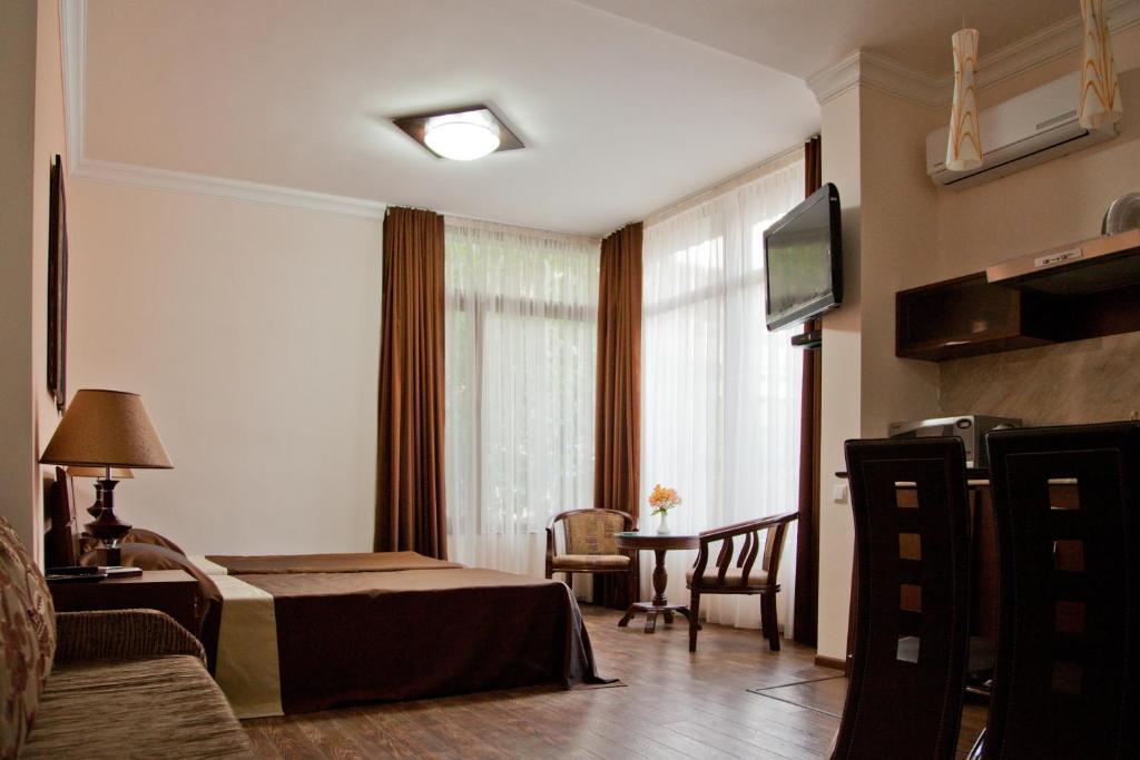 Hin Yerevantsi Hotel Room photo